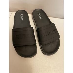 Guess slip on slide shoe GUESS‎ raised letters women’s size 8 All black